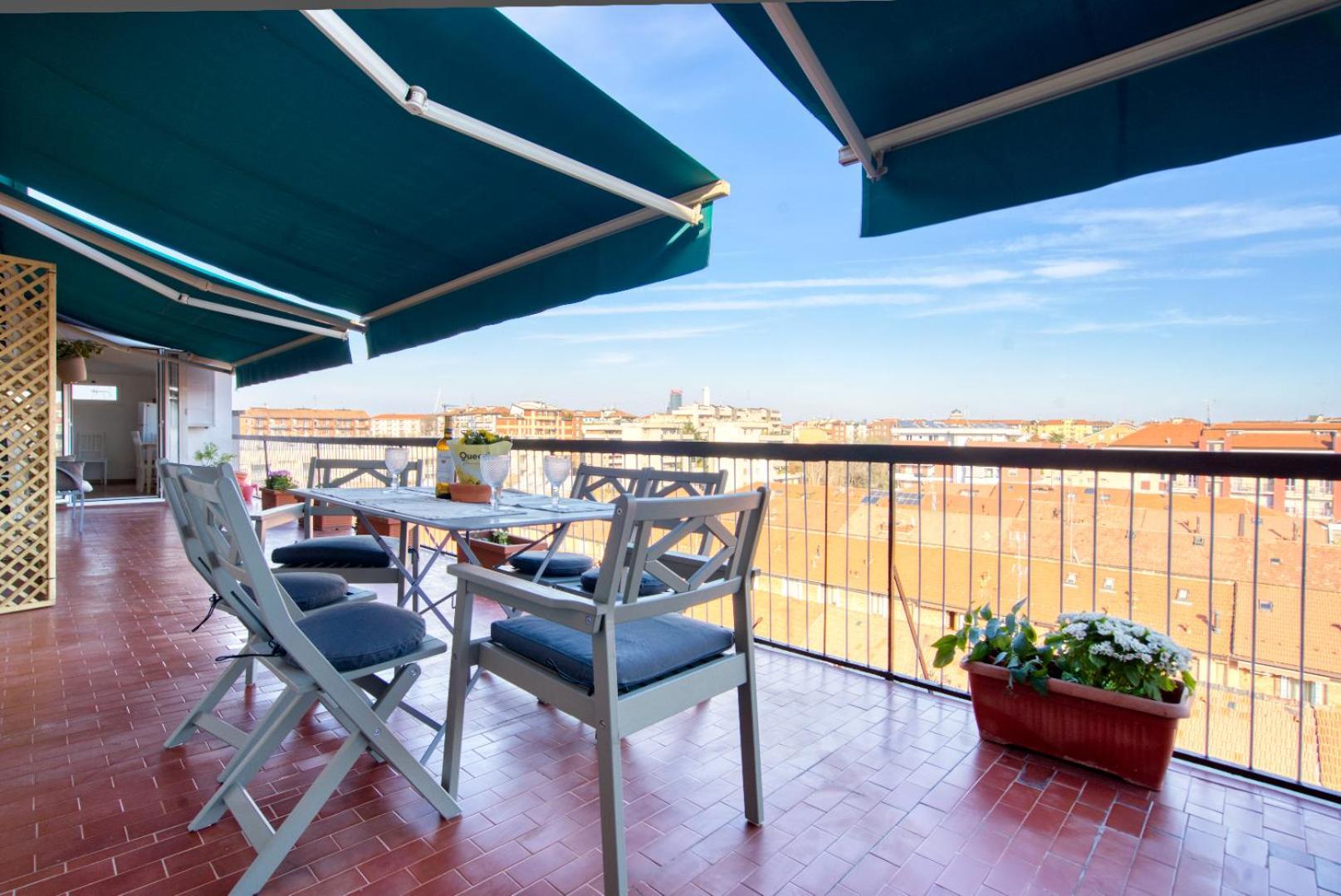 Spacious Penthouse With Panoramic Terrace - 20 Minutes From Duomo Милан Экстерьер фото